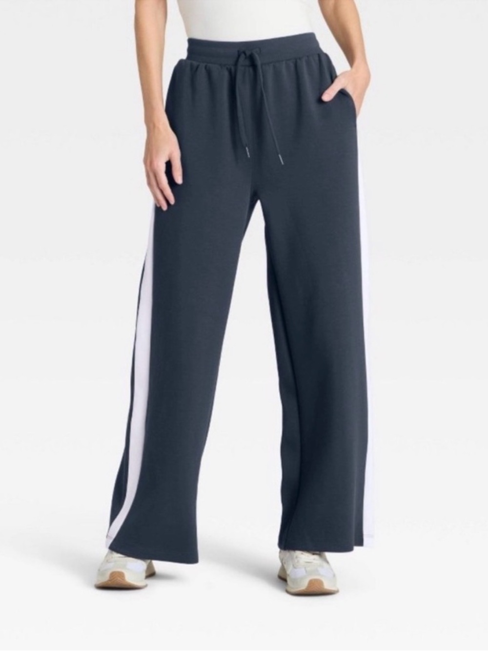 Wide-Leg Drawstring Track Pants in Navy with White Side Stripe xs